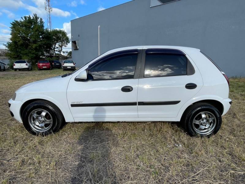 CHEVROLET - CELTA - 2006/2006 - Branca - R$ 22.900,00