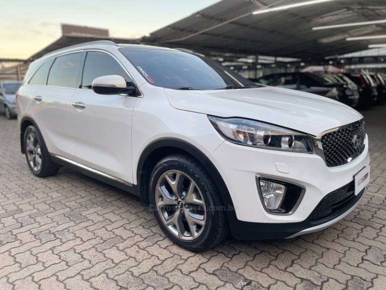 KIA MOTORS - SORENTO - 2018/2018 - Branca - R$ 139.900,00
