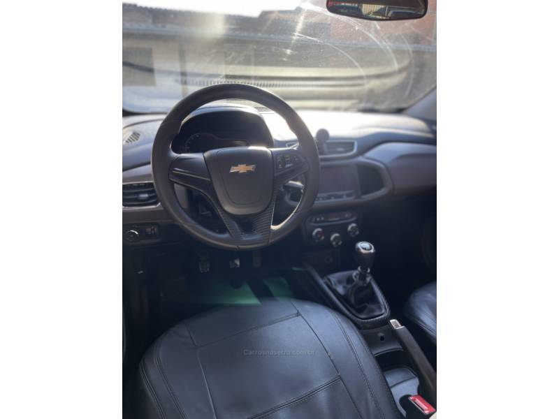 CHEVROLET - PRISMA - 2016/2016 - Preta - R$ 55.900,00