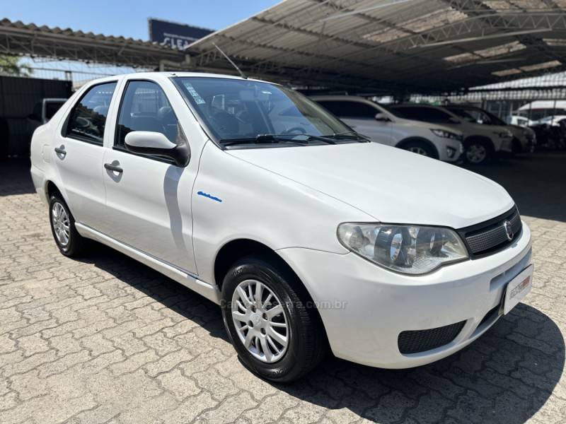 FIAT - SIENA - 2008/2009 - Branca - R$ 26.900,00