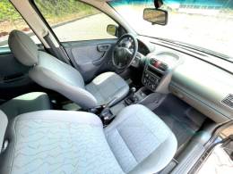 CHEVROLET - CORSA - 2006/2006 - Preta - R$ 24.900,00