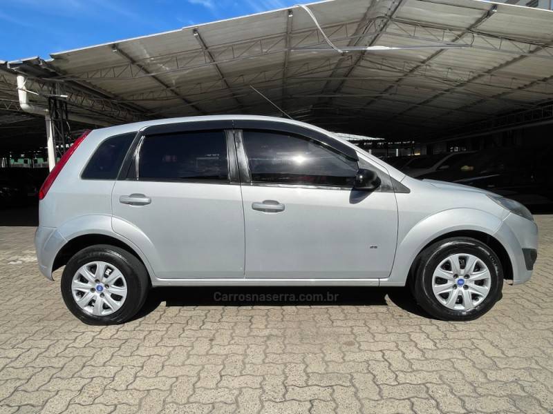 FORD - FIESTA - 2014/2014 - Cinza - R$ 31.900,00