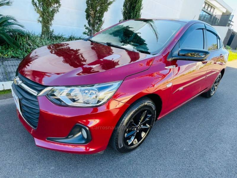 CHEVROLET - ONIX - 2019/2020 - Vermelha - R$ 68.900,00