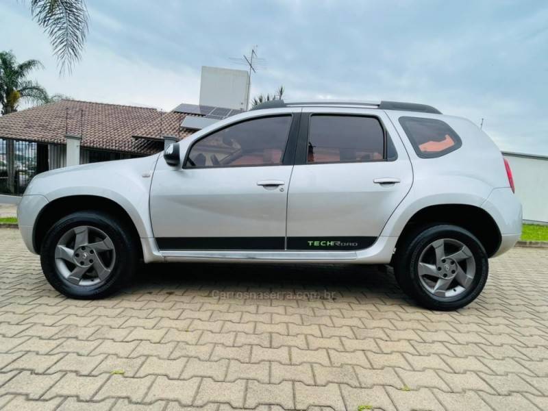 RENAULT - DUSTER - 2014/2014 - Cinza - R$ 54.900,00