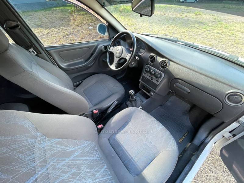 CHEVROLET - CELTA - 2006/2006 - Branca - R$ 22.900,00