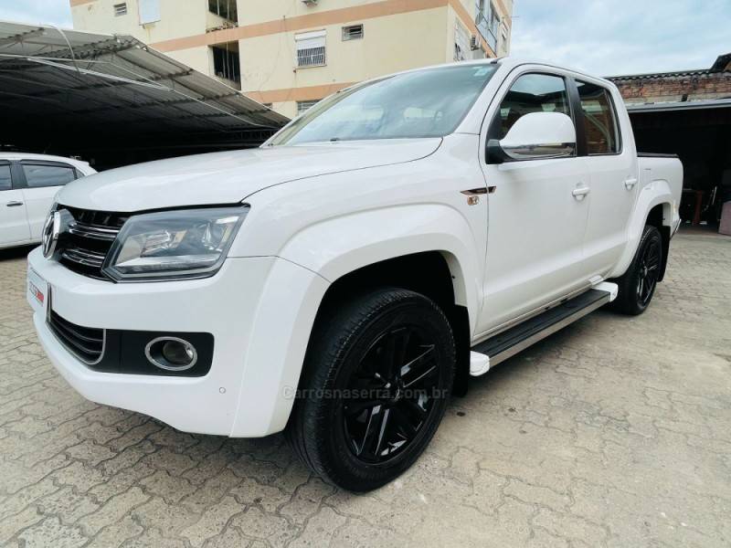 VOLKSWAGEN - AMAROK - 2015/2015 - Branca - R$ 109.900,00