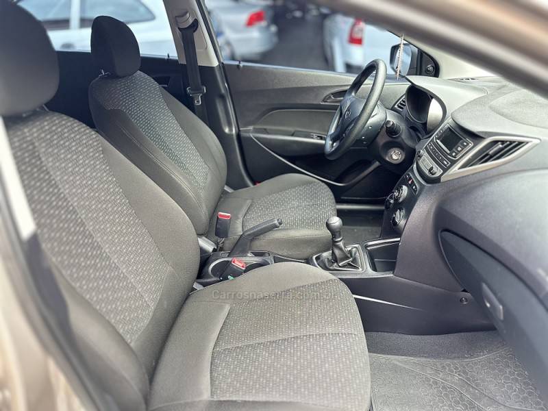HYUNDAI - HB20 - 2017/2018 - Cinza - R$ 53.900,00