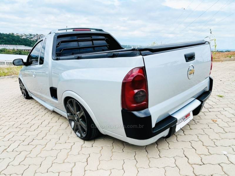 CHEVROLET - MONTANA - 2008/2008 - Cinza - R$ 38.900,00