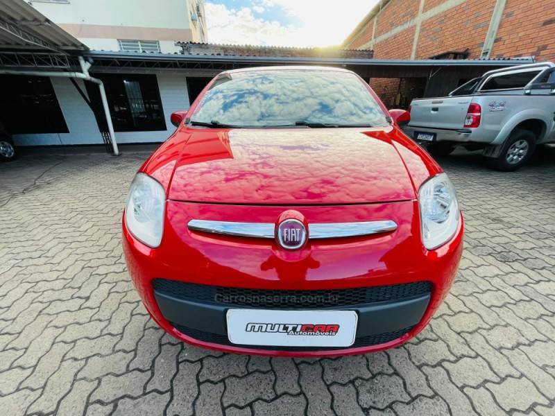 FIAT - PALIO - 2015/2015 - Vermelha - R$ 42.900,00