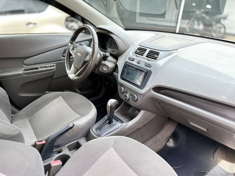 CHEVROLET - COBALT - 2013/2013 - Prata - R$ 42.900,00