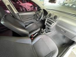 VOLKSWAGEN - GOL - 2015/2015 - Branca - R$ 39.900,00