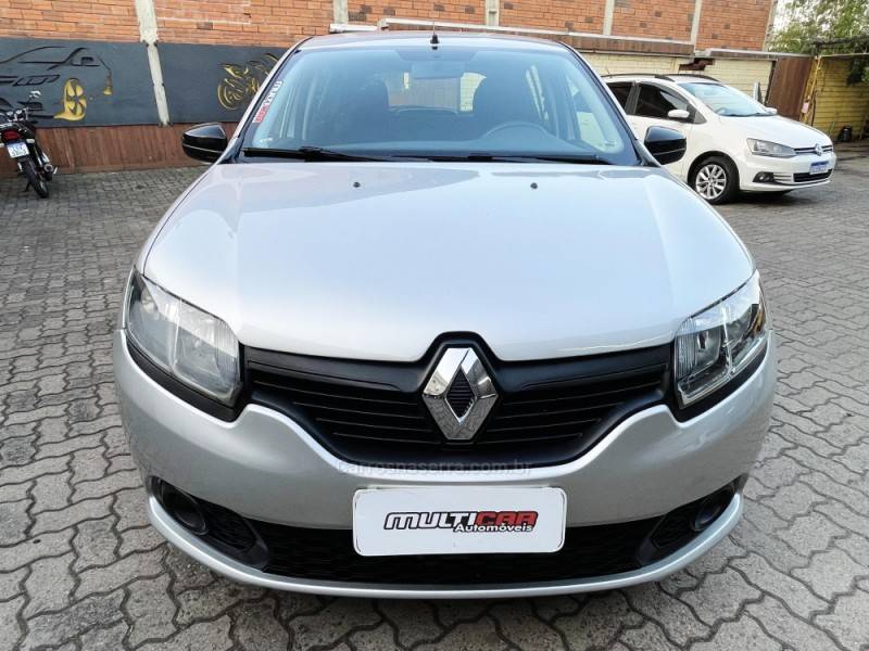 RENAULT - SANDERO - 2018/2018 - Cinza - R$ 43.900,00