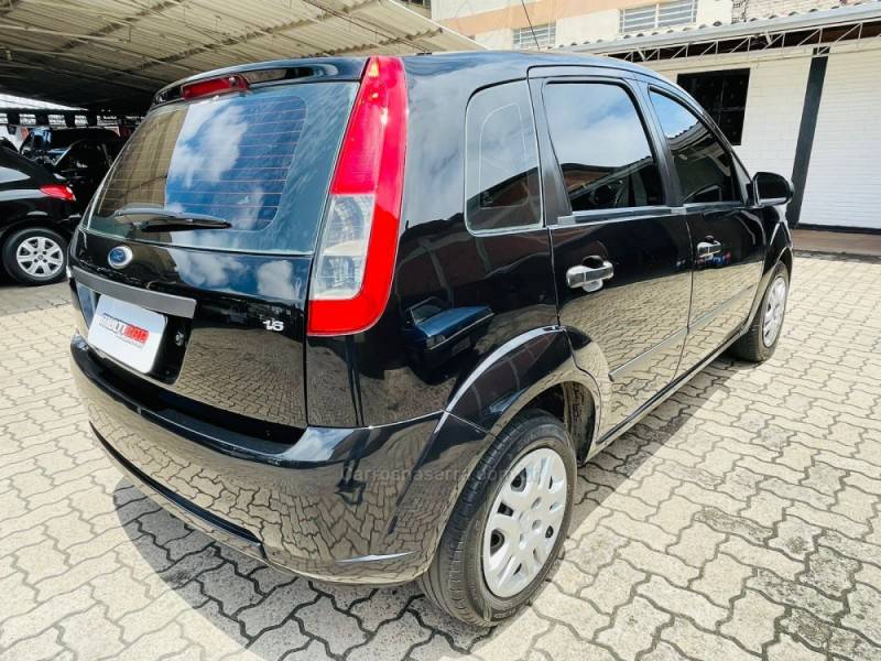 FORD - FIESTA - 2012/2012 - Preta - R$ 31.900,00