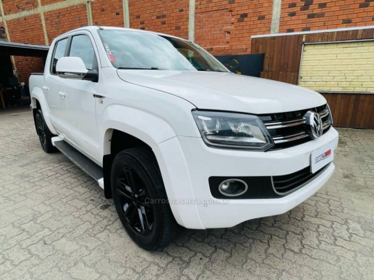 VOLKSWAGEN - AMAROK - 2015/2015 - Branca - R$ 109.900,00