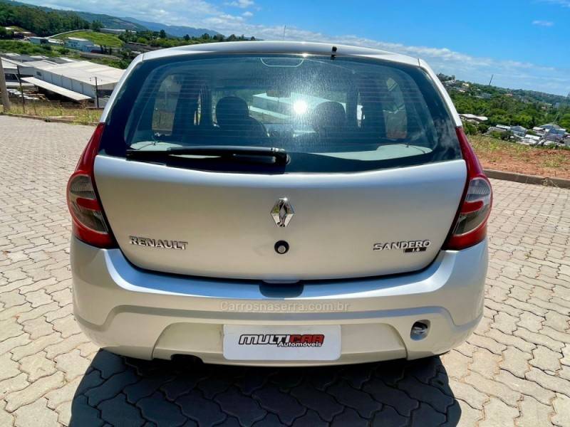 RENAULT - SANDERO - 2010/2010 - Cinza - R$ 28.900,00