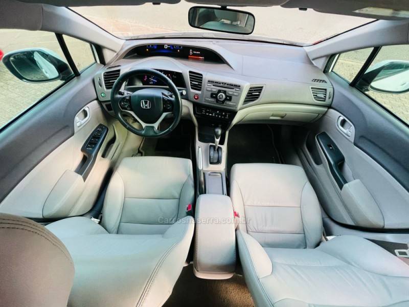 HONDA - CIVIC - 2014/2014 - Branca - R$ 73.900,00