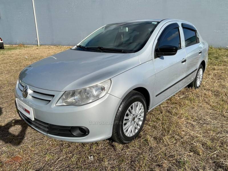 VOLKSWAGEN - VOYAGE - 2009/2009 - Prata - R$ 25.900,00