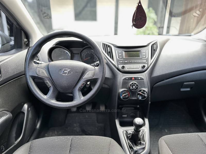 HYUNDAI - HB20 - 2017/2018 - Cinza - R$ 53.900,00