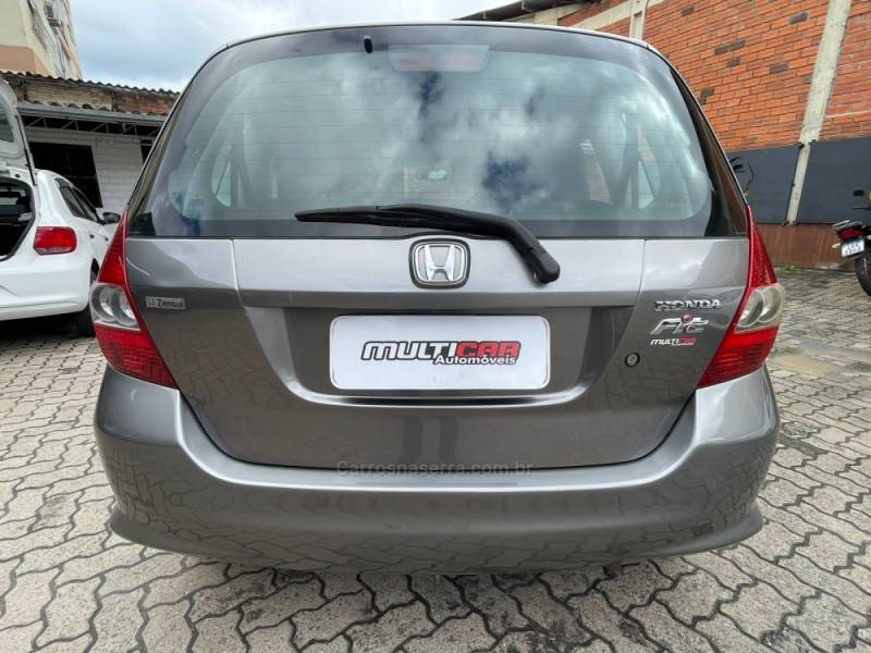 HONDA - FIT - 2007/2007 - Cinza - R$ 34.900,00