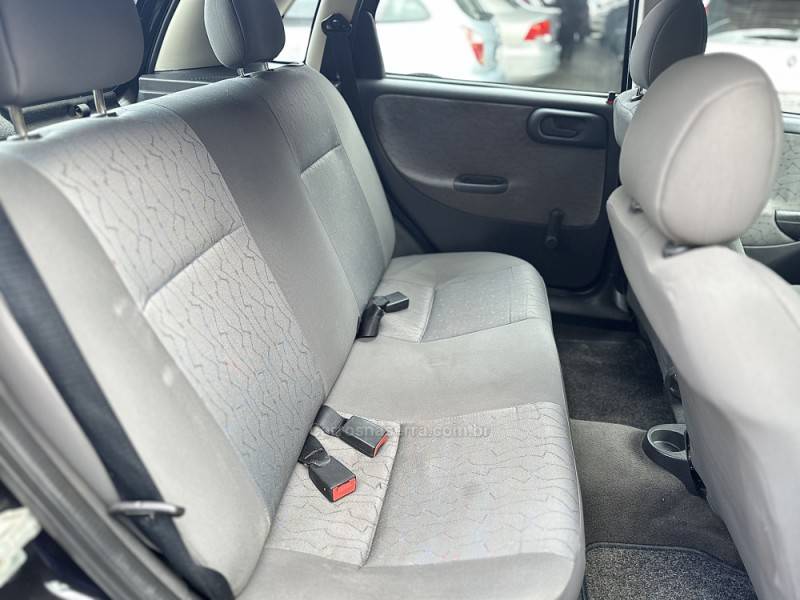 CHEVROLET - CORSA - 2006/2007 - Preta - R$ 21.900,00