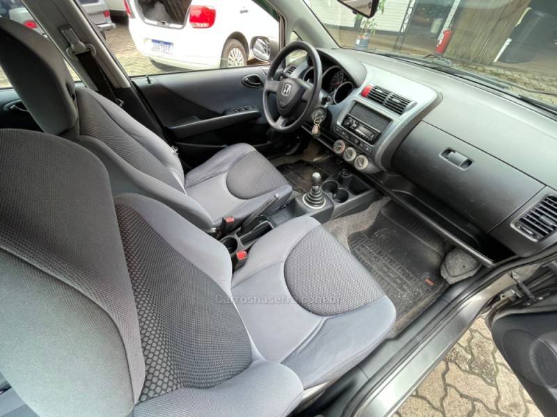 HONDA - FIT - 2007/2007 - Cinza - R$ 34.900,00