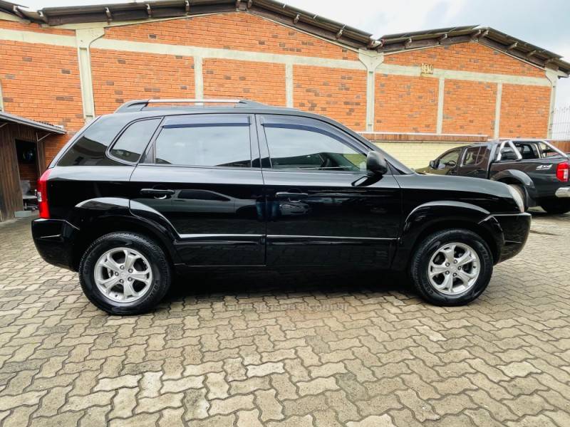 HYUNDAI - TUCSON - 2010/2010 - Preta - R$ 41.900,00