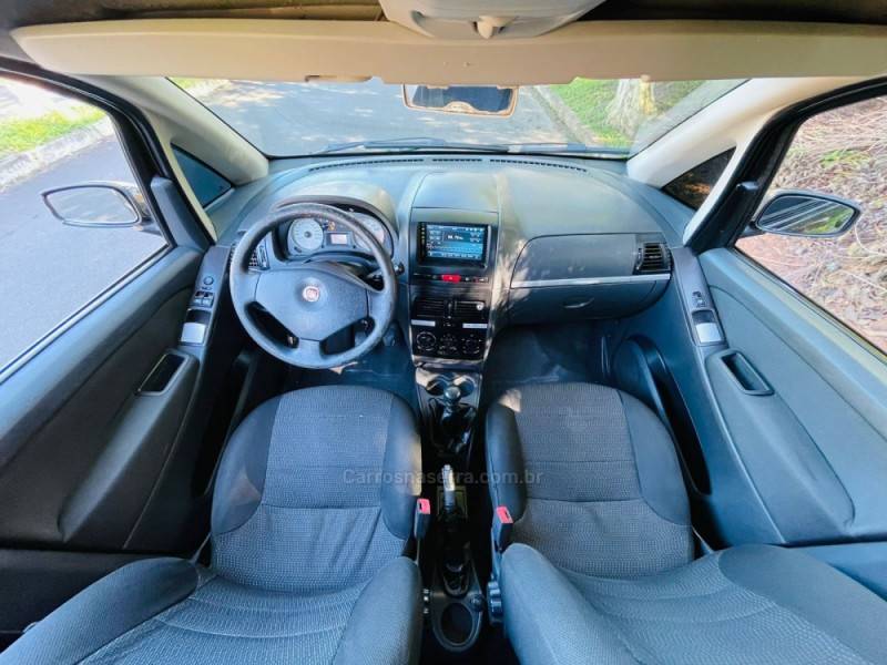FIAT - IDEA - 2010/2010 - Verde - R$ 31.900,00