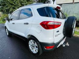 FORD - ECOSPORT - 2015/2015 - Branca - R$ 58.900,00
