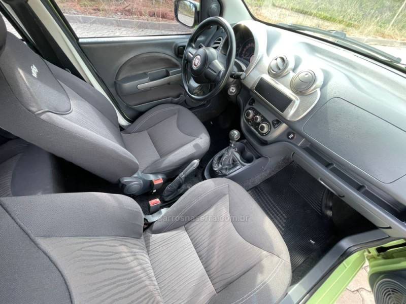 FIAT - UNO - 2011/2011 - Verde - R$ 32.900,00