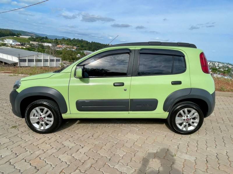 FIAT - UNO - 2011/2011 - Verde - R$ 32.900,00