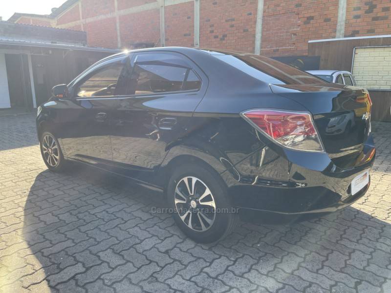 CHEVROLET - PRISMA - 2016/2016 - Preta - R$ 55.900,00