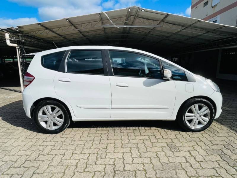 HONDA - FIT - 2012/2012 - Branca - R$ 47.900,00