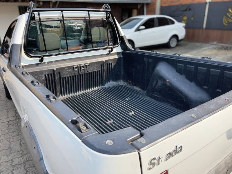 FIAT - STRADA - 2013/2013 - Branca - R$ 42.900,00