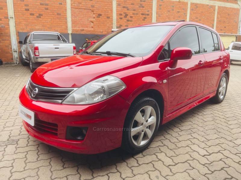 NISSAN - TIIDA - 2012/2012 - Vermelha - R$ 39.900,00