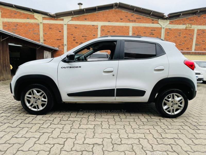 RENAULT - KWID - 2020/2020 - Branca - R$ 45.900,00