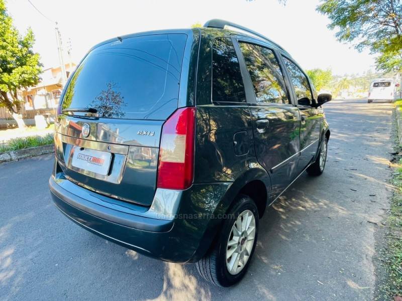 FIAT - IDEA - 2010/2010 - Verde - R$ 31.900,00
