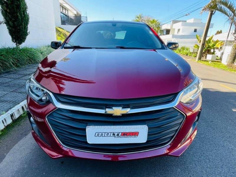 CHEVROLET - ONIX - 2019/2020 - Vermelha - R$ 68.900,00