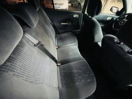 RENAULT - MÉGANE - 2012/2012 - Branca - R$ 34.900,00