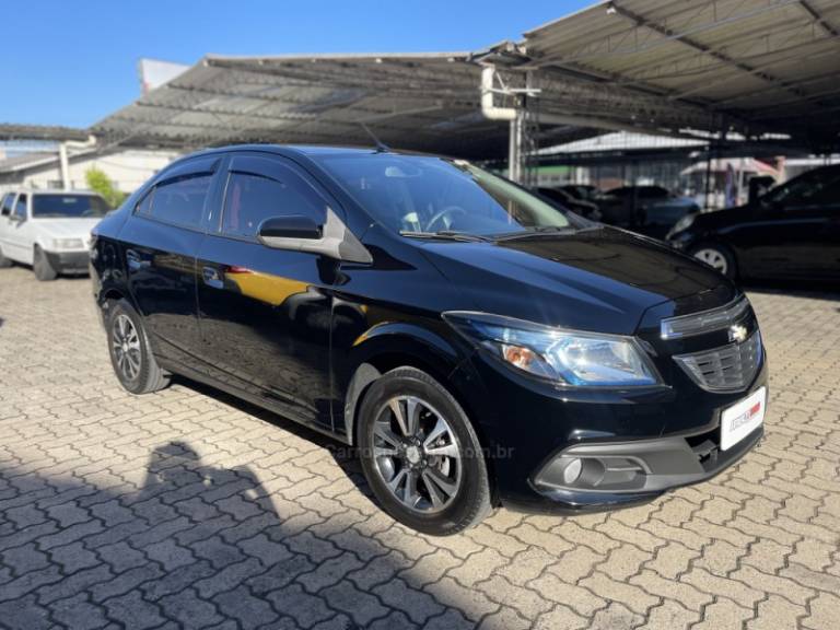 CHEVROLET - PRISMA - 2016/2016 - Preta - R$ 55.900,00