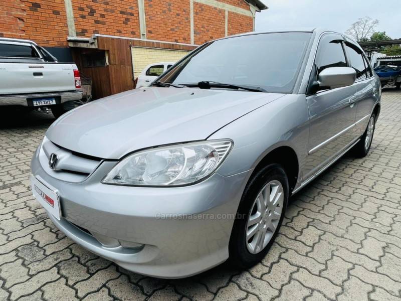 HONDA - CIVIC - 2006/2006 - Prata - R$ 29.900,00
