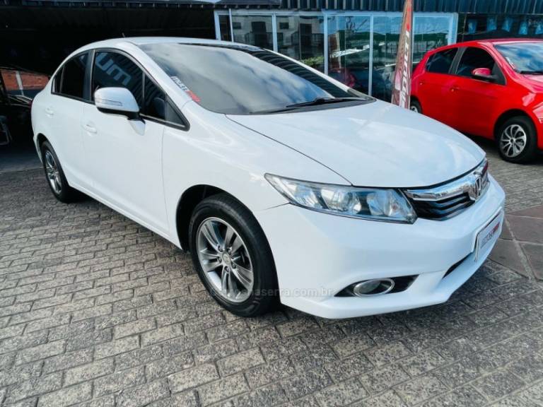 HONDA - CIVIC - 2014/2014 - Branca - R$ 73.900,00