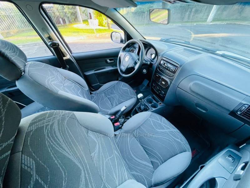 FIAT - SIENA - 2013/2014 - Branca - R$ 34.900,00