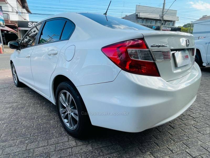 HONDA - CIVIC - 2014/2014 - Branca - R$ 73.900,00