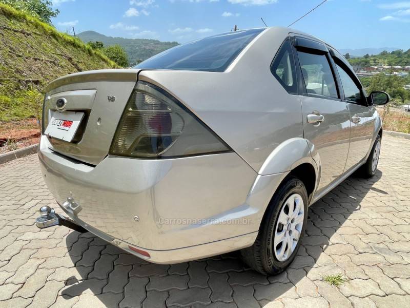 FORD - FIESTA - 2012/2012 - Cinza - R$ 34.900,00