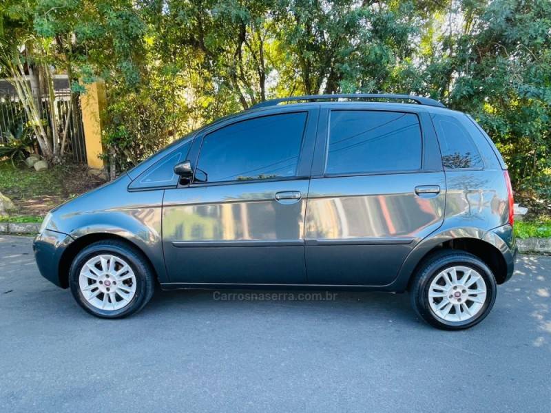FIAT - IDEA - 2010/2010 - Verde - R$ 31.900,00