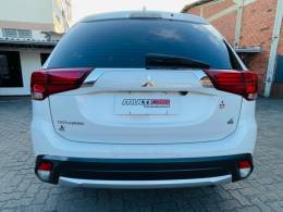 MITSUBISHI - OUTLANDER - 2017/2017 - Branca - R$ 97.900,00