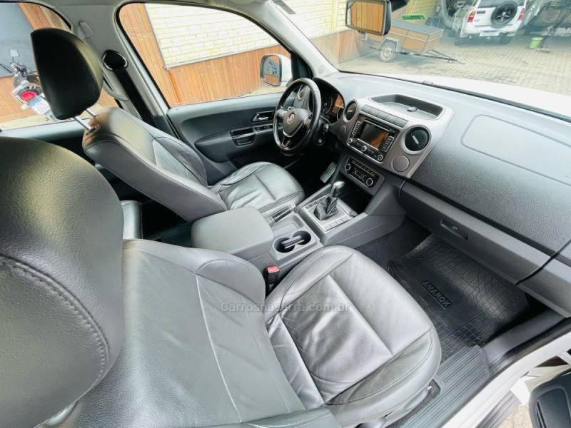 VOLKSWAGEN - AMAROK - 2015/2015 - Branca - R$ 109.900,00