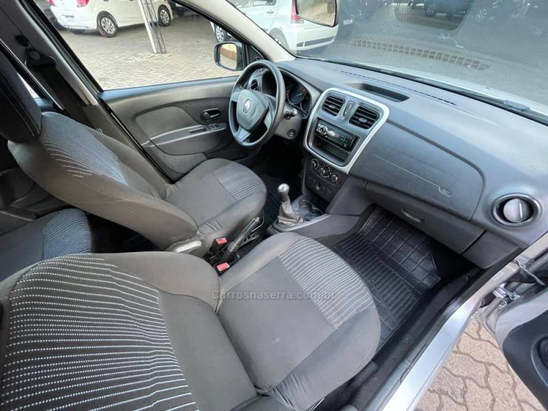 RENAULT - SANDERO - 2018/2018 - Cinza - R$ 43.900,00
